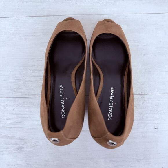 DONALD PLINER Milli Brown Suede Wedges Size 7 Peep Toe Snake Print Heels Preppy - Picture 5 of 14